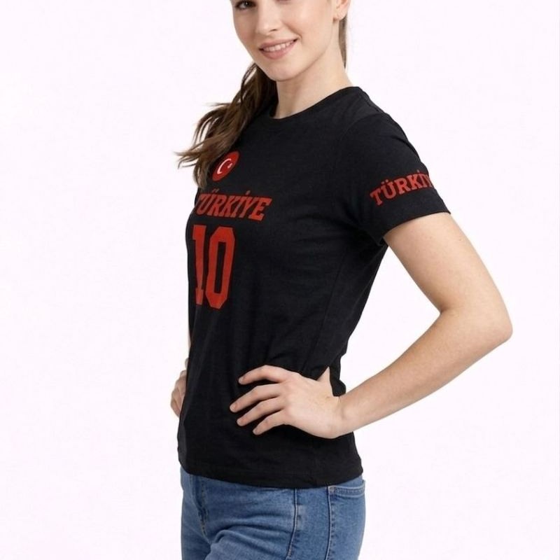 Kadın TÜRKİYE Ay Yıldız Baskılı 10 Numara Forma Tişört Taraftar T-Shirt - Siyah Kadın TÜRKİYE Ay Yıldız Baskılı 10 Numara Forma Tişört Taraftar T-Shirt - Siyah