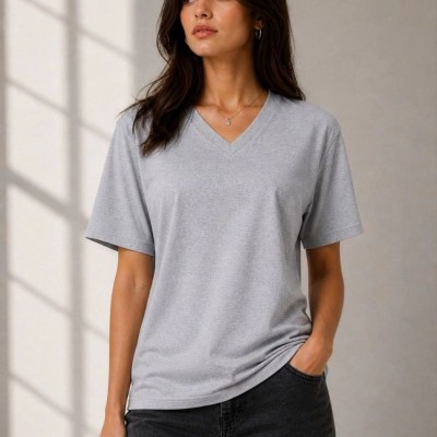 Kadın V Yaka Basic Tişört Kısa Kol Yazlık Regular Fit T-Shirt - Gri Kadın V Yaka Basic Tişört Kısa Kol Yazlık Regular Fit T-Shirt - Gri