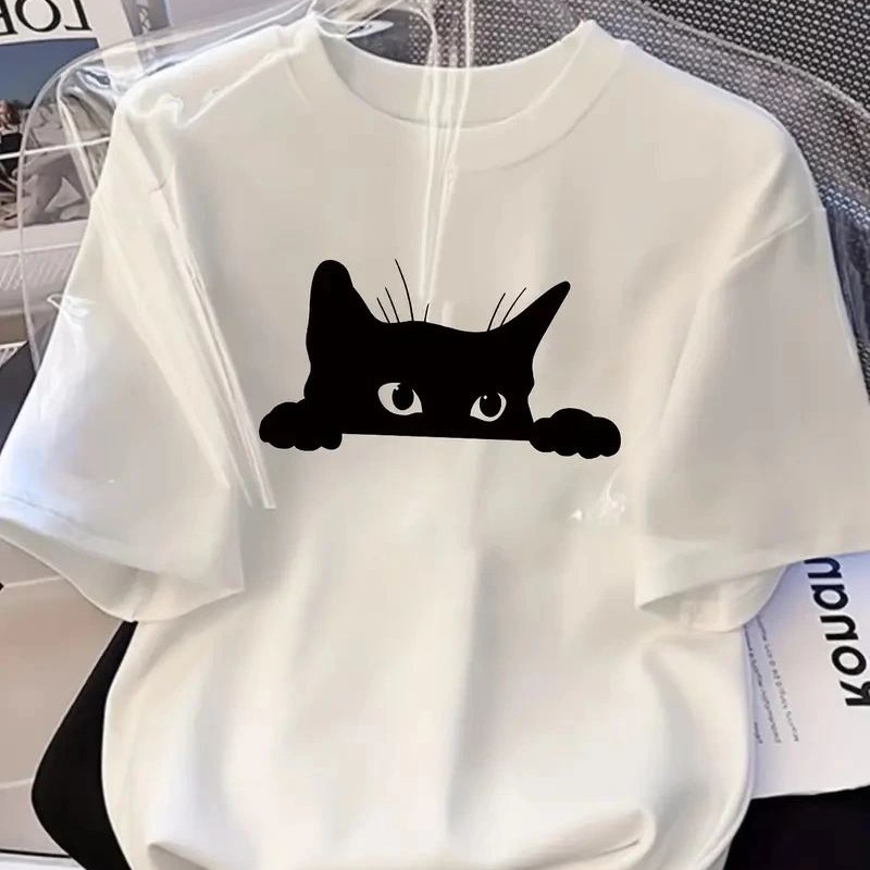 Kadınlar için Siyah Kedi Grafik Tişört - Oversize Kısa Kollu Üst Nefes Alabilir - Beyaz Kadınlar için Siyah Kedi Grafik Tişört - Oversize Kısa Kollu Üst Nefes Alabilir - Beyaz