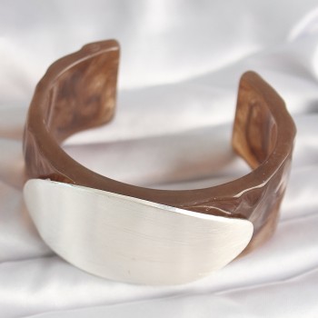 Kahverengi Mermer Desen Akrilik Plastik Gümüş Oval Plaka Model Vintage Kadın Bilezik Kahverengi Mermer Desen Akrilik Plastik Gümüş Oval Plaka Model Vintage Kadın Bilezik
