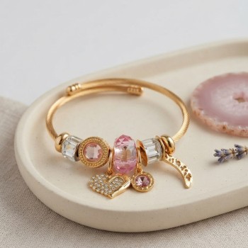 Kalp Model Gold Renk Pembe Charmlı Bileklik Kalp Model Gold Renk Pembe Charmlı Bileklik