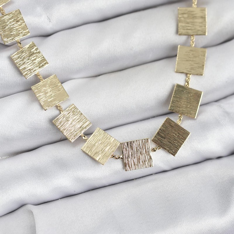 Kare Plaka Model Gold Renk Kadın Kolye Kare Plaka Model Gold Renk Kadın Kolye