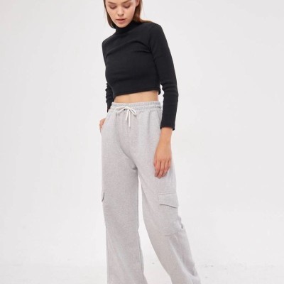 Kargo Cepli Palazzo Oversize Kesim İki iplik Bol Paça Eşofman Altı Pantolon - Gri Kargo Cepli Palazzo Oversize Kesim İki iplik Bol Paça Eşofman Altı Pantolon - Gri