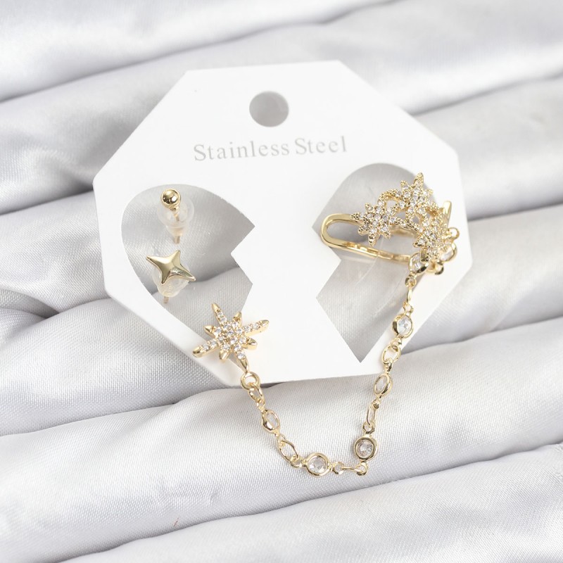 Kutup Yıldızı Model Pirinç Gold Renk Zincir Bağlantılı Ear Cuff Küpe Seti Kutup Yıldızı Model Pirinç Gold Renk Zincir Bağlantılı Ear Cuff Küpe Seti