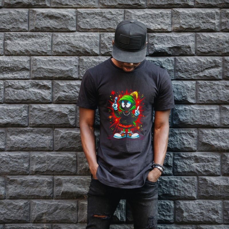 Marvin the Martian Graffiti Baskılı Unisex Siyah Tişört - 24/1 Penye Pamuklu Marvin the Martian Graffiti Baskılı Unisex Siyah Tişört - 24/1 Penye Pamuklu