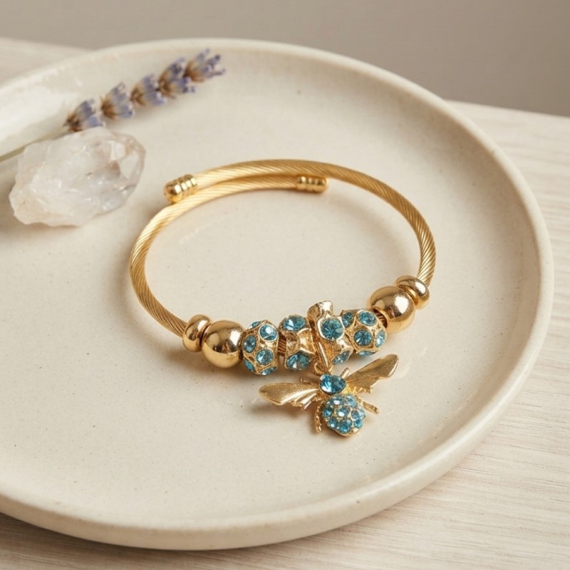 Mavi Arı Model Gold Renk Charm Bileklik