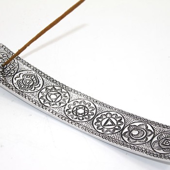 Metal Kayık 7 Çakra (Chakra) Tütsülük Metal Kayık 7 Çakra (Chakra) Tütsülük