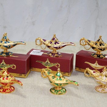 Mineli Metal Alaaddin Lambası Model 3 Mineli Metal Alaaddin Lambası Model 3