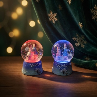 Mini Işıklı Kar Küresi - Sevimli Çift Tasarımlı - Winter Temalı Mini Işıklı Kar Küresi - Sevimli Çift Tasarımlı - Winter Temalı