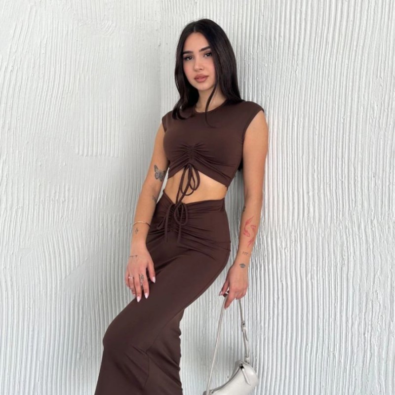 Osy Modal Yumuşak Dokulu Kumaş Büzgülü Crop Etek Takım -Kahverengi Osy Modal Yumuşak Dokulu Kumaş Büzgülü Crop Etek Takım -Kahverengi