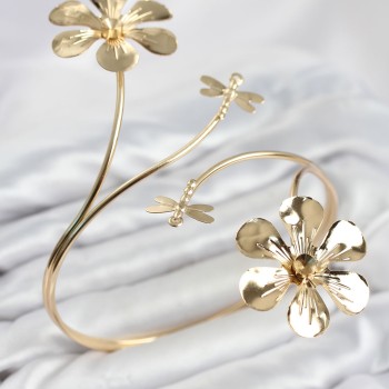 Pazu Bileklik Gold Renk Pirinç Çiçek Model Pazu Bileklik Gold Renk Pirinç Çiçek Model