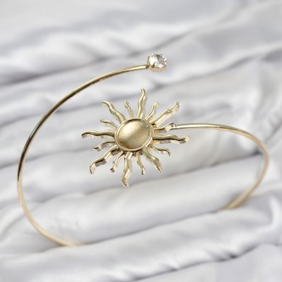 Pazu Bileklik Gold Renk Pirinç Güneş Model Pazu Bileklik Gold Renk Pirinç Güneş Model
