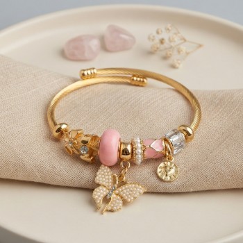 Pembe Kelebek Model Gold Renk Charmlı Bileklik