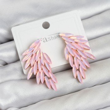 Pembe Renk Kristal Taşlı Kanat Küpe