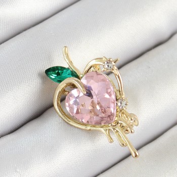 Pembe Ve Yeşil Zirkon Taşlı 3D Eriyen Kalp Figürlü Gold Renk Kadın Broş Pembe Ve Yeşil Zirkon Taşlı 3D Eriyen Kalp Figürlü Gold Renk Kadın Broş