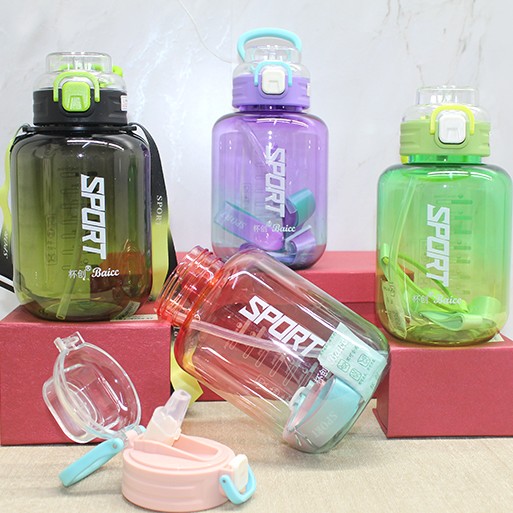 Pipetli Su Matarası 1100 ml Pipetli Su Matarası 1100 ml