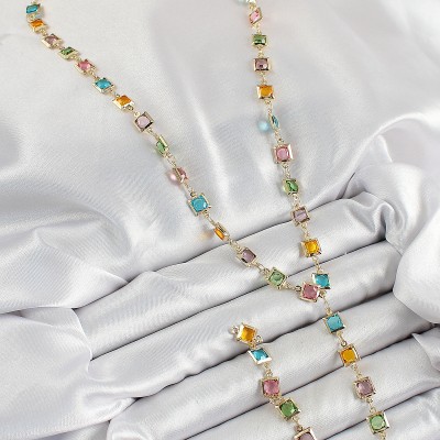 Pirinç Asorti Kare Model Gold Renk Zirkon Taşlı Y Kolye Pirinç Asorti Kare Model Gold Renk Zirkon Taşlı Y Kolye