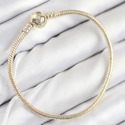 Pirinç Charm Topcuk Model Gold Renk Kadın Bileklik Pirinç Charm Topcuk Model Gold Renk Kadın Bileklik