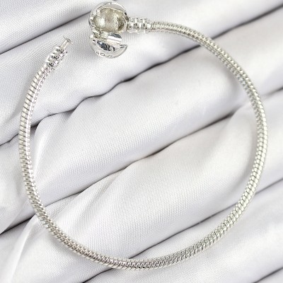 Pirinç Charm Topcuk Model Gümüş Renk Kadın Bileklik Pirinç Charm Topcuk Model Gümüş Renk Kadın Bileklik