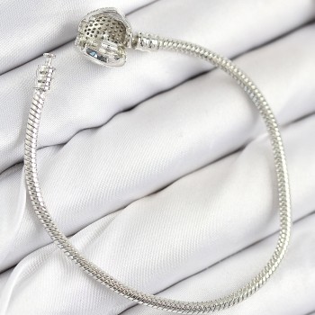 Pirinç Charm Zirkon Taşlı Kalp Model Gümüş Renk Kadın Bileklik Pirinç Charm Zirkon Taşlı Kalp Model Gümüş Renk Kadın Bileklik