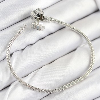 Pirinç Charm Zirkon Taşlı Yonca Model Gümüş Renk Kadın Bileklik Pirinç Charm Zirkon Taşlı Yonca Model Gümüş Renk Kadın Bileklik