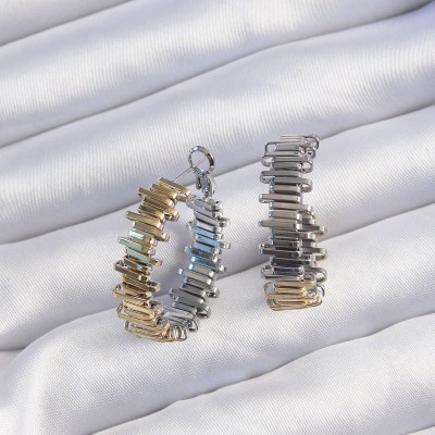 Pirinç Gold Gümüş Renkli Tırtıklı Halka Küpe Pirinç Gold Gümüş Renkli Tırtıklı Halka Küpe