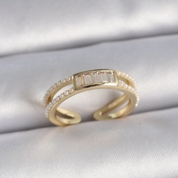 Pirinç Gold Renk Ayarlanabilir Sıralı İncili Zirkon Taş Detaylı Kadın Yüzük Pirinç Gold Renk Ayarlanabilir Sıralı İncili Zirkon Taş Detaylı Kadın Yüzük