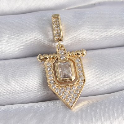Pirinç Gold Renk Baget Zirkon Taşlı Ajda Charm Pirinç Gold Renk Baget Zirkon Taşlı Ajda Charm