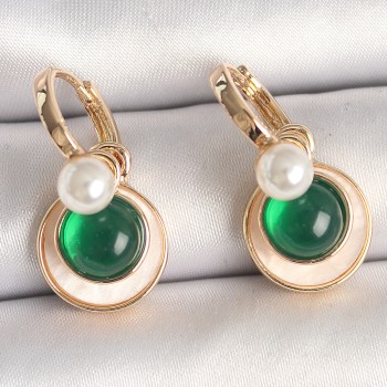 Pirinç Gold Renk Beyaz Yeşil Sallantı Mineli Kadın Küpe Pirinç Gold Renk Beyaz Yeşil Sallantı Mineli Kadın Küpe