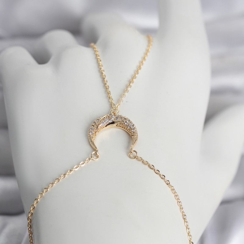 Pirinç Gold Renk Hilal Model Zirkon Taşlı Kadın Şahmeran Pirinç Gold Renk Hilal Model Zirkon Taşlı Kadın Şahmeran
