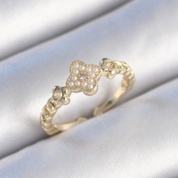 Pirinç Gold Renk İncili Yonca Model Zirkon Taş Detay Kadın Yüzük Pirinç Gold Renk İncili Yonca Model Zirkon Taş Detay Kadın Yüzük
