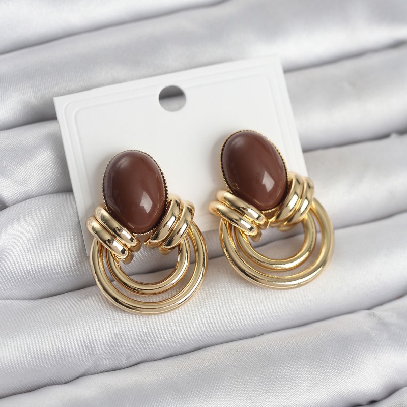 Pirinç Gold Renk Kahverengi Taşlı Vintage Kadın Küpe Pirinç Gold Renk Kahverengi Taşlı Vintage Kadın Küpe