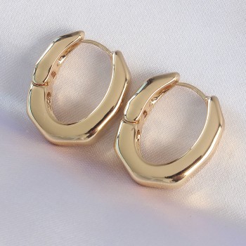 Pirinç Gold Renk Kalın Kemik Model Küpe Pirinç Gold Renk Kalın Kemik Model Küpe