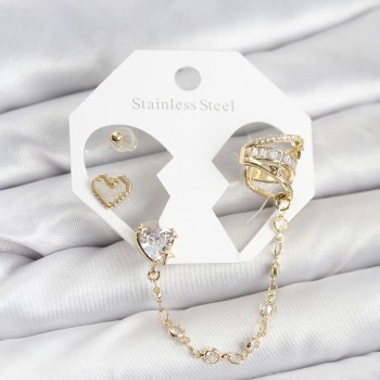 Pirinç Gold Renk Kalp Model Zincir Bağlantılı Ear Cuff Küpe Seti Pirinç Gold Renk Kalp Model Zincir Bağlantılı Ear Cuff Küpe Seti