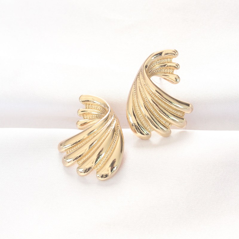 Pirinç Gold Renk Küpe Pirinç Gold Renk Küpe