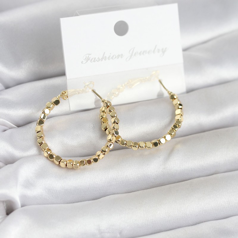 Pirinç Gold Renk Minimal Kare Halka Kadın Küpe Pirinç Gold Renk Minimal Kare Halka Kadın Küpe