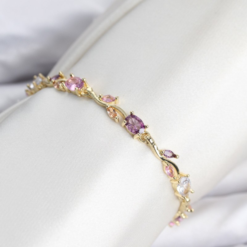 Pirinç Gold Renk Pembe ve Mor Zirkon Taşlı Çiçek Model Kadın Bileklik
