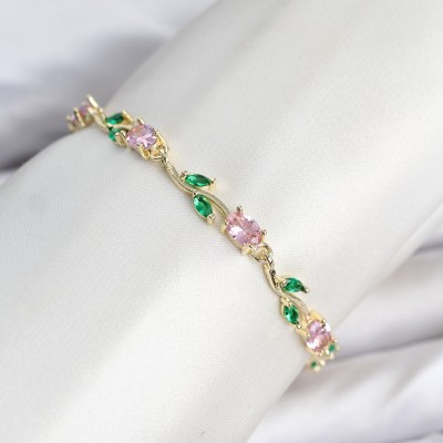 Pirinç Gold Renk Pembe Zirkon Taşlı Çiçek Model Kadın Bileklik