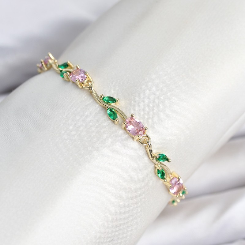 Pirinç Gold Renk Pembe Zirkon Taşlı Çiçek Model Kadın Bileklik