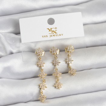Pirinç Gold Renk Sıralı Kutup Yıldızı Model 3'lü Kadın Küpe Pirinç Gold Renk Sıralı Kutup Yıldızı Model 3'lü Kadın Küpe