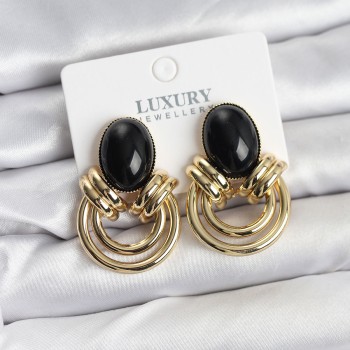 Pirinç Gold Renk Siyah Taşlı Vintage Kadın Küpe Pirinç Gold Renk Siyah Taşlı Vintage Kadın Küpe