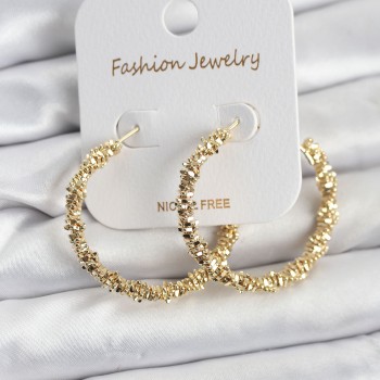 Pirinç Gold Renk Tırtıklı Halka Model Kadın Küpe Pirinç Gold Renk Tırtıklı Halka Model Kadın Küpe