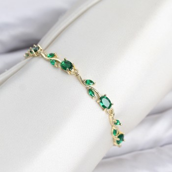 Pirinç Gold Renk Yeşil Zirkon Taşlı Çiçek Model Kadın Bileklik Pirinç Gold Renk Yeşil Zirkon Taşlı Çiçek Model Kadın Bileklik