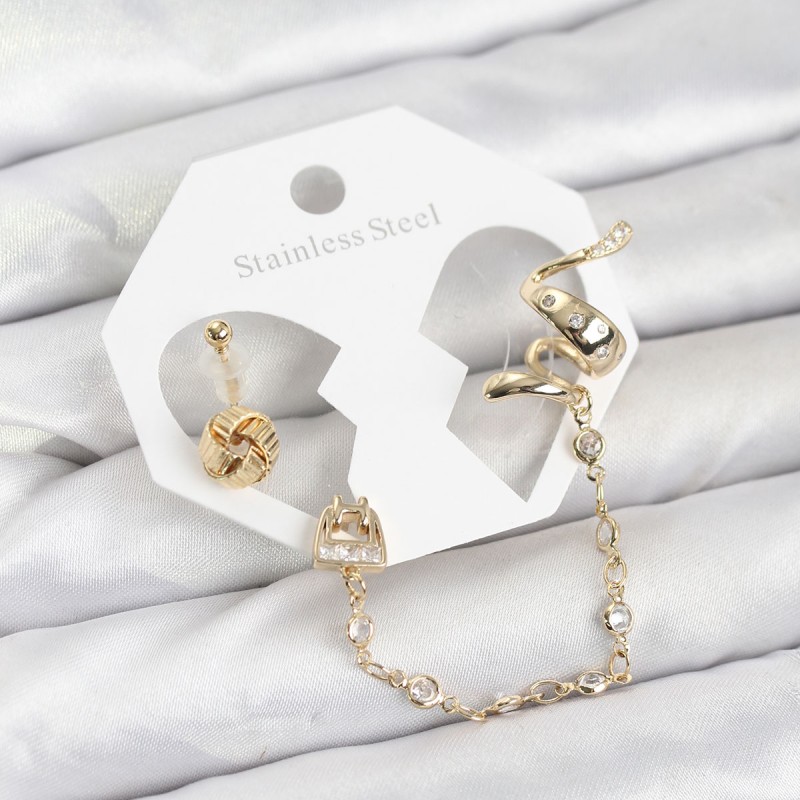 Pirinç Gold Renk Yılan Model Zincir Bağlantılı Ear Cuff Küpe Seti Pirinç Gold Renk Yılan Model Zincir Bağlantılı Ear Cuff Küpe Seti