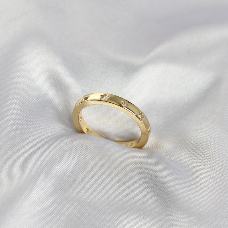 Pirinç Gold Renk Yıldız Detaylı Alyans Model Kadın Yüzük Pirinç Gold Renk Yıldız Detaylı Alyans Model Kadın Yüzük