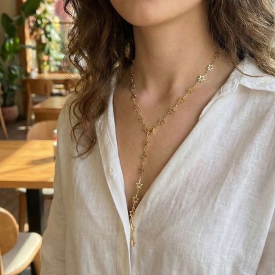 Pirinç Gold Renk Yıldızlı Kadın Y Kolye Pirinç Gold Renk Yıldızlı Kadın Y Kolye