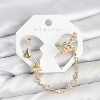 Pirinç Gold Renk Yıldızlı Model Zincir Bağlantılı Ear Cuff Küpe Seti Pirinç Gold Renk Yıldızlı Model Zincir Bağlantılı Ear Cuff Küpe Seti