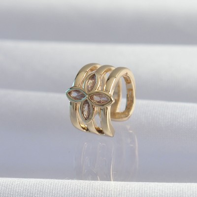 Pirinç Gold Renk Yonca Earcuff Küpe Pirinç Gold Renk Yonca Earcuff Küpe