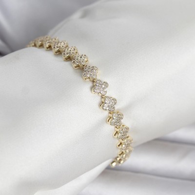 Pirinç Gold Renk Yonca Model Sıralı Zirkon Taşlı Kadın Bileklik Pirinç Gold Renk Yonca Model Sıralı Zirkon Taşlı Kadın Bileklik