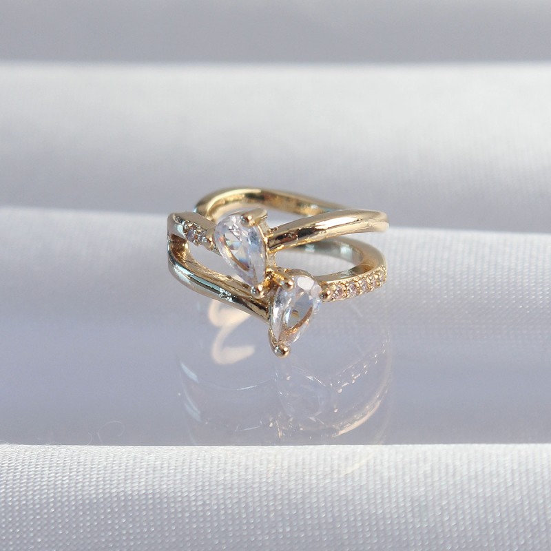 Pirinç Gold Renk Zirkon Taşlı Damla Earcuff Küpe Pirinç Gold Renk Zirkon Taşlı Damla Earcuff Küpe